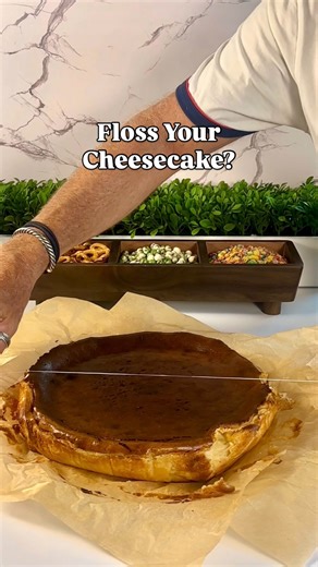 Cheesecake deserves clean cuts and your knife is lying to you. Dental floss slides straight through with zero mess and zero drama. This is one of those why didn’t I do this sooner kitchen hacks. Save, Share, Make it and EAT it. #kitchenhack #cheesecake #bakingtips #foodhacks #desserttips | Chef Dave Martin