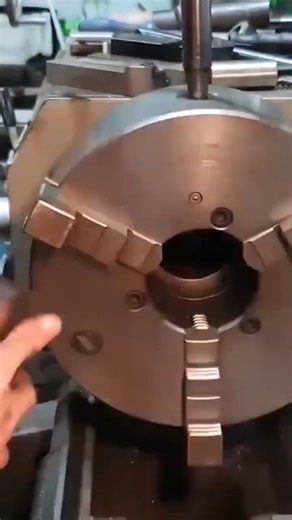 Komatsu PC300 Excavator Repair Process