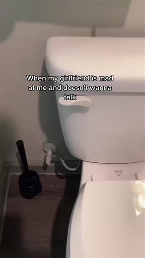 toilet prank on gf #tiktok #pooping #poop #fart #girlfriend