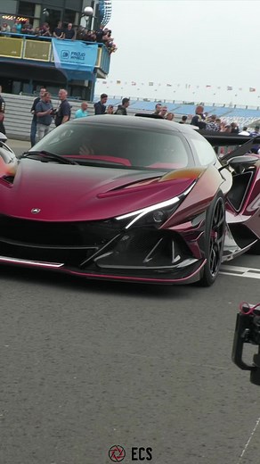 262K views · 6.9K reactions | $4.0 Million Spaceship 勞 #apollo #ie #reddragon #apolloie #hypercar #v12 #supercar #supercarmadness #ttcircuit #track | ExoticCarspotters | Facebook