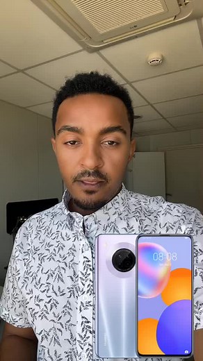 Smartphone Features Explained in Hands-On Demonstration