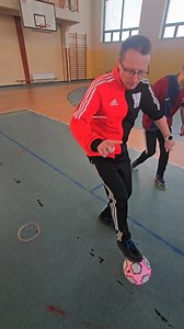 2.9M views · 34K reactions | Sole - Sole Turn Tutorial For You  Łukasz i Michał Szwejkowski  #trenerdryblingu #football #skills #trythis #dribbling #drybling #soccer #naukadzieci | Trener Dryblingu Piłkarskiego - Piotr "Olo" Oleksik | Facebook