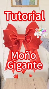 1M views · 15K reactions | Mini Tutorial Moño Gigante para decoracion de Navidad ✨️ #moñogigante #navidad2025 #moño #encantada #diy #tutorial #manualidades #foamy | Jocelyn Haro | Facebook
