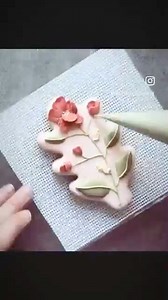 38 reactions · 4 comments | Our oak leaf shape gets a floral makeover. Amazing creativity by the aptly named Sweet Blooms Bakery.  See all of our woodland-themed shapes here: https://www.annclarkcookiecutters.com/category/woodland-themed | Ann Clark Cookie Cutters | Facebook