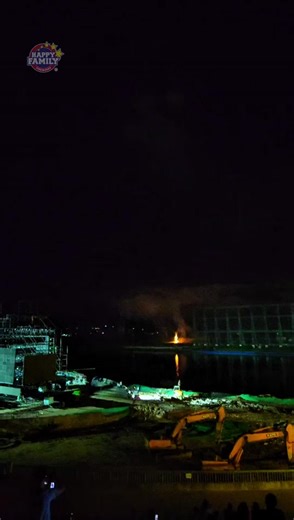 Huge she’ll firework.#fireworks #firework #happyfamilyfireworks #foryou