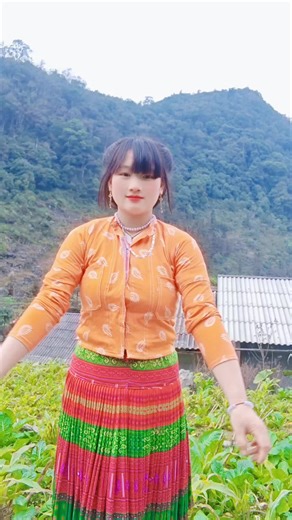 Video của @Me nkj npua suav ts ng kv nco (@tub.ntxawg231) với bản nhạc nhạc nền - Npauj yaj