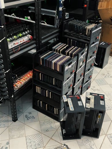 Connect Multiple Phones Remotely with This System