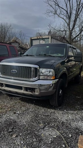 Just a Quickie! 3 inch @Rough Country lift kit for this excursion. The liftkit it self went on nicely. Rides really nice. Definitely a hige improvement. #rust #ford #excursion #roughcountry #lifted #pennsylvania #thicccc