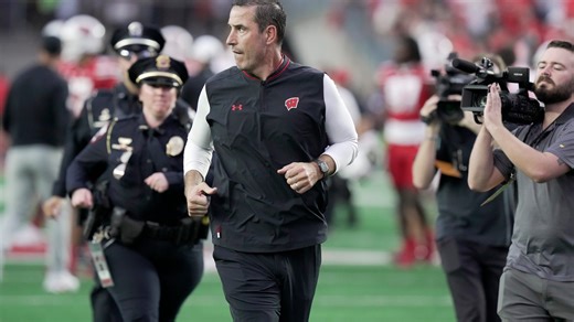 Do the Wisconsin Badgers play football today? Next game after bye, schedule, Big Ten standings