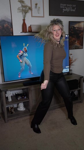 Say Bye Bye Bye to Your V-Bucks | Fortnite Item Shop Dance