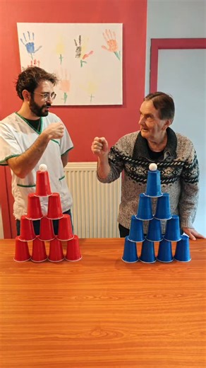 Ludovic Cretoni | "La pyramide instable" Jeu de dextérité en duel ⚔️ Le plus rapide remporte le duel! Attention à ne pas faire tomber la balle 😁 #bestgames... | Instagram