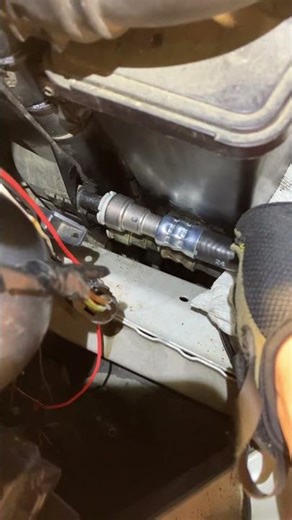 2001 BMW 330ci power steering reservoir and hose part 2