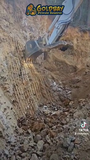 6.2K views · 78 reactions | Digging for hard rock gold with an excavator! #diggingforgold #goldmining #gold #fyp | Goldbay Private Reserve | Facebook