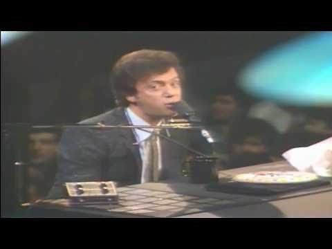 Billy Joel Piano Man Live 1982 (HD)