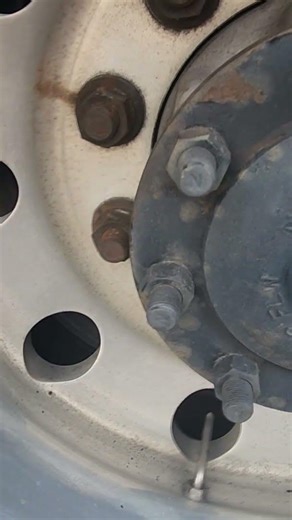 To many loose goose!!#mechanic #automobile #fyp #mechaniclife