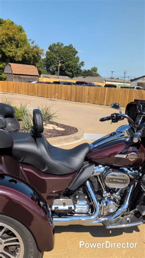 Certified Pre-Owned 2022 Tri Glide® Ultra – Midnight Crimson/Vivid Black – 💰 $33,999 🔗 See more 👉 https://buff.ly/XExK3lu Full touring comfort, bold three-wheel stability, and premium H-D Certified confidence. This Tri Glide® Ultra is built for the long haul. 🎥 Watch the video, then come see it in person. | Myers-Duren Harley-Davidson