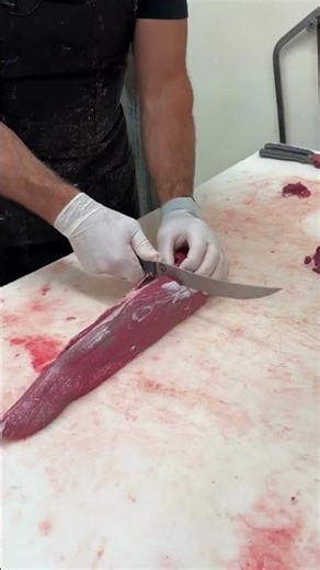 Cutting a whole beef tenderloin into filets. 🔪 #shorts