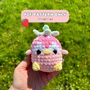 Crochet Pattern: Strawberry Penguin, PDF, Amigurumi (english and French Version) - Etsy UK