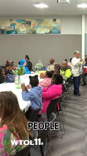 Englewood Collective hosts family community dinner