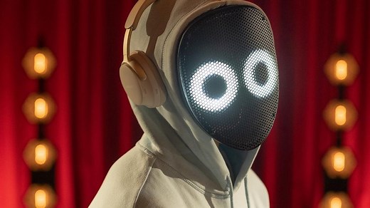 BoyWithUke finally reveals his face and fans are in love