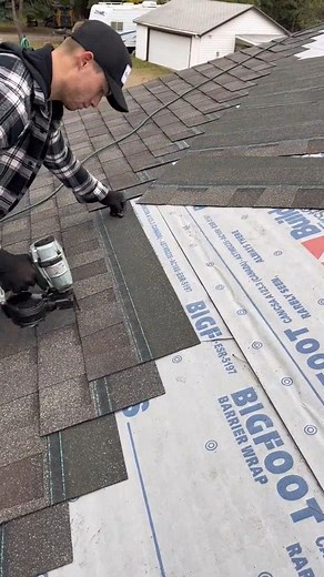 “Protect your home from the top down.” #RoofExperts #RoofRepair #RoofingContractor | Pro roofer2