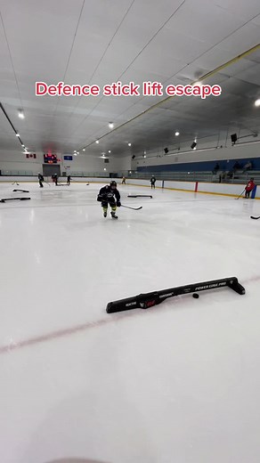 Great drill to help defence players win puck battles and escape #hockey #hockeytraining #canada #nhl