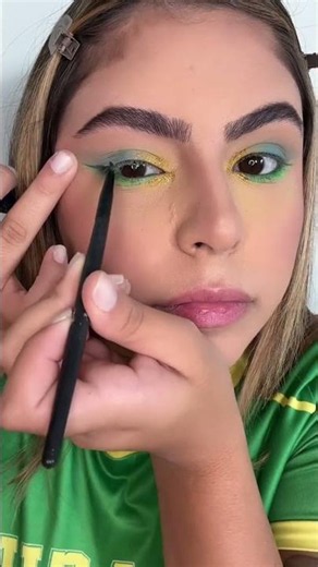 Inspiração de make para a Copa #REDE #Copa #Futebol #make #Brasil