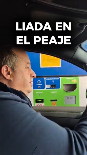 Senén Morán on Instagram: "Liada en el peaje… 🔥🔥🔥Creo que es el tramo Campomanes - La Magdalena (10’20€), me confirmáis en comentarios? #peaje #polemica #peajes #asturias #castillayleon"