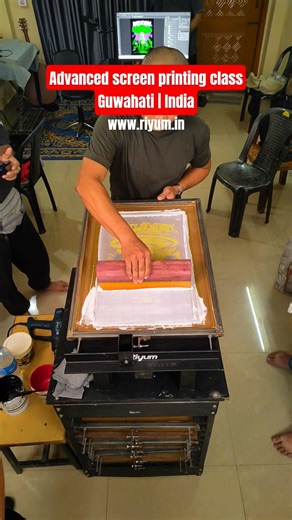 www.riyum.in Advanced screen printing class #screenprinting