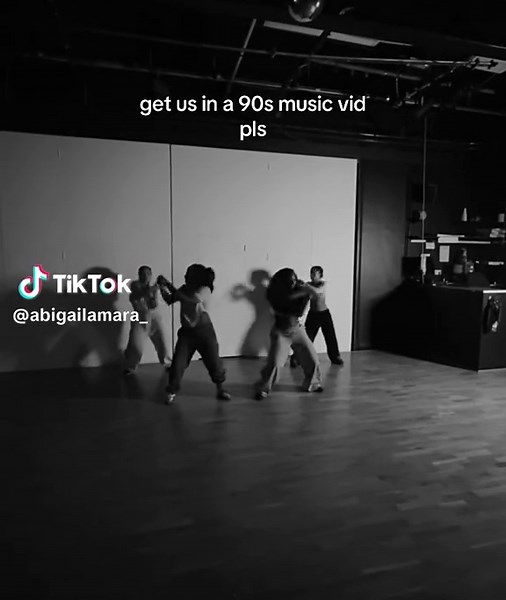 Channeling Our Inner Aaliyah: 90s Dance Vibes