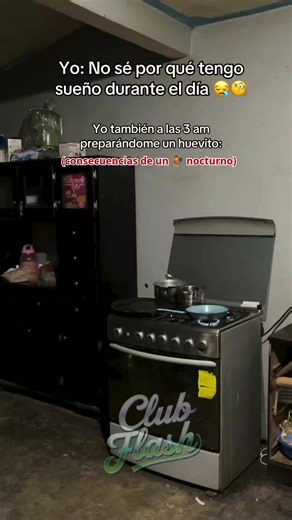 Un pequeño bocadillo y a mimir... . . . . #clubflash #mexico #humor #za #sonambulo #merienda #chill #miel #muha #penjamin #relax #fyp #huevito #prohibidos🔥🕺