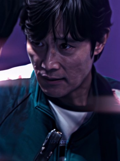 Hwang Inho's Captivating Moments in Squid Game 2