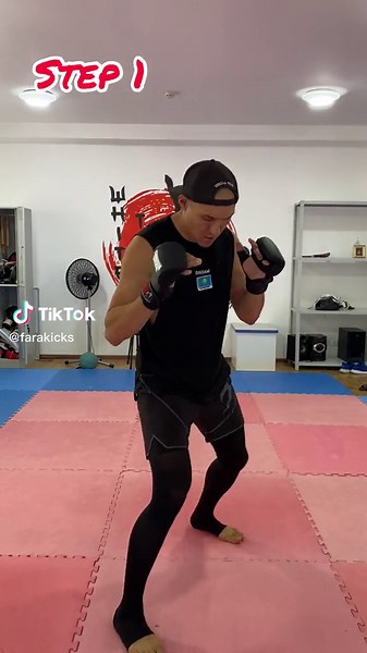 Техника удара коленом: Пошаговый урок