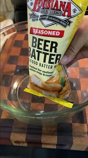 How to make Fish tacos with cilantro lime sauce.