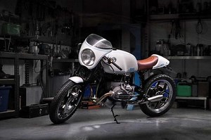 BMW R65 Dicustom Cafe Racer, Bodi Putih Mulus, Perawakan Elegan - Gridoto