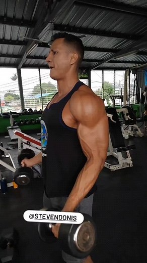 Roni Zamora on Instagram: "Músculos agonistas, antagonistas y sinergistas . Para entender las acciones musculares sobre un movimiento o ejercicio, debemos tener una referencia de cuál es el músculo o grupos musculares principalmente involucrados en el movimiento y también de cuáles son los que se opondrían a ese movimiento y cuáles asistirían a todos estos. Una denominación básica nos dice que vamos a tener músculos protagonistas en una acción (agonistas), músculos que se opondrán a las acciones
