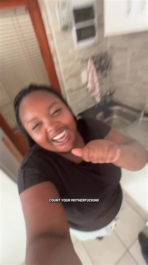 We told me had a lot bags before hand Mandela still didn’t want to open his boot. We don’t cancel cause the last two times we did we got charged and we had been waiting for 20minutes for a ride cause it was pick hour #uber #driver #uberdrive #problem #countyourdayslagoshairstylists