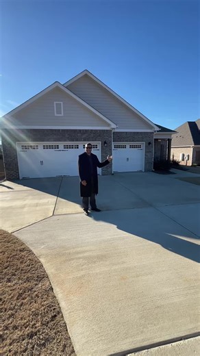 Jacky Patterson Real Estate LLC Jacky Patterson | Broker/Owner, (256) 874-6033 Touring another home in North Alabama and giving you a real look at what buyers are seeing right now. This property features a functional layout, comfortable living spaces, and details that support everyday living exactly what many buyers are prioritizing in today’s market. Whether you’re actively house hunting or just watching the market, this walkthrough helps you understand pricing, style, and value across Athens, 