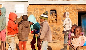 Meet the mysterious 'ostrich people' of Zimbabwe | The Jerusalem Post