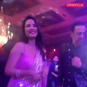 8.7M views · 169K reactions | From Rahul Vaidya and Disha Parmar burning the dance floor at after-party to Eijaz and Pavitra sharing a sweet kiss while Rakhi, Aly and Jasmin kill it with their dance moves! Watch it all here. Dishul's sangeet party was a total BLAST and here are all the best videos of the night! | PinkVilla | Facebook