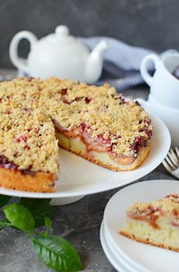 Damson Plum Crumble Cake Recipe - Easy Step-by-Step Guide | COOK.ME