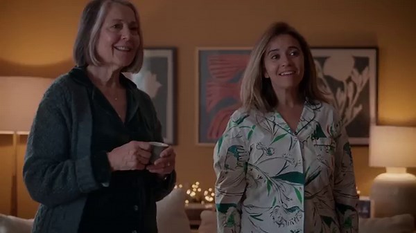 How Christmas music in adverts and shops harnesses nostalgia to encourage you to spend more