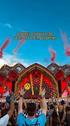 EDC OPENING CEREMONY 🌈 Who else gets all the feels watching this? Can’t believe it’s been one week already 🤯 @insomniacevents | Follow @edm_maniac for dance music/ festival news, content more⚡️ #edmmaniac #edm #edclasvegas #edcvegas #edc #edc2023 #insomniacevents #edcfestival | EDM Maniac