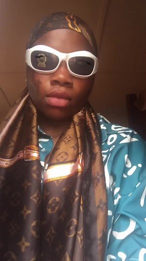 Ask of omo berry (@omoberry_1)’s videos with Scared to be lonely cover by Loye - Loye