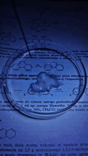 Maciek Majdecki on Instagram: "Bacterial colony emerges under UV light fueled by pure polyaromatic chemistry🦠 #ochem #lablife #chemistry #science #laboratory"