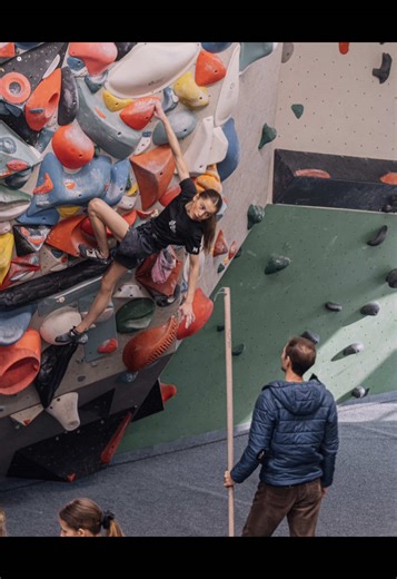 Une compétition vraiment incroyable 😻, je suis heureuse de voir que le travail paie ! Après tous ces entrainements je me vois vraiment évoluer et ça c’est aussi grâce à toutes les personnes qui m’entourent au quotidien. Merci à vous ✨ #foryouu #climbing #prt #sport