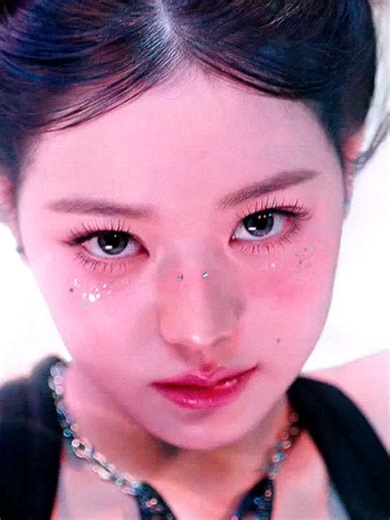 Creative GIFs Inspired by K-pop
