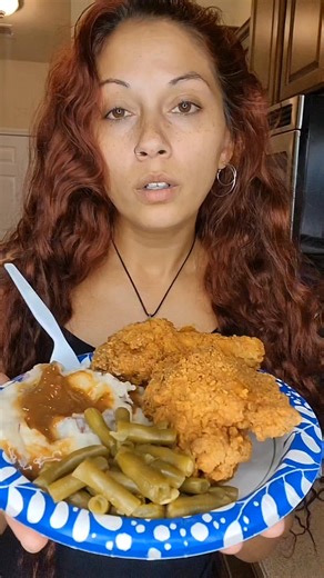 Feeding My Family of 7 Fried Chicken for $15 🥳😋 #SNAPBenefits #governmentshutdown #momlife | Gabrielle Meyer