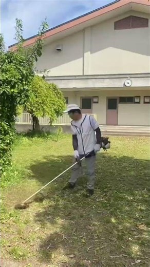 【楽しいイベント準備‼️】子供達中心に110人参加の筍掘りイベント🤩先ずは地味な草刈り作業からスタート😍 #草刈り #ボランティア活動