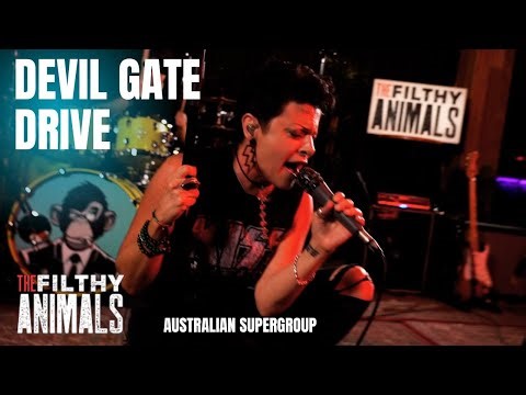 Devil Gate Drive - SUZI QUATRO cover by The Filthy Animals
